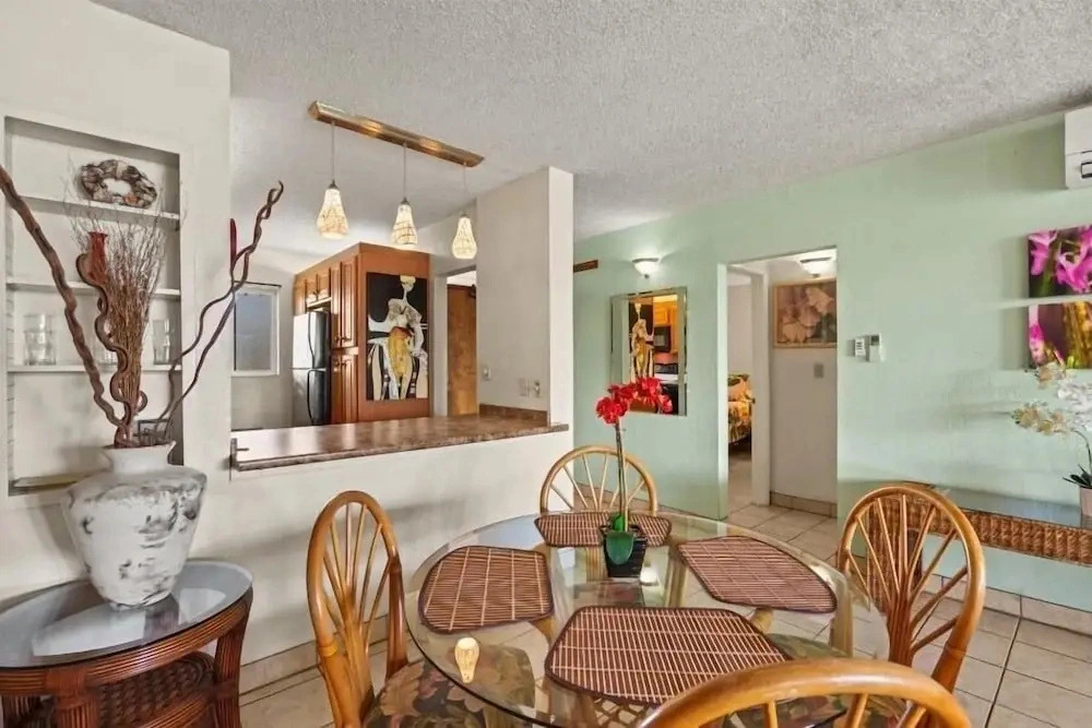 Menehune Shores, #206 2 Bedroom Condo