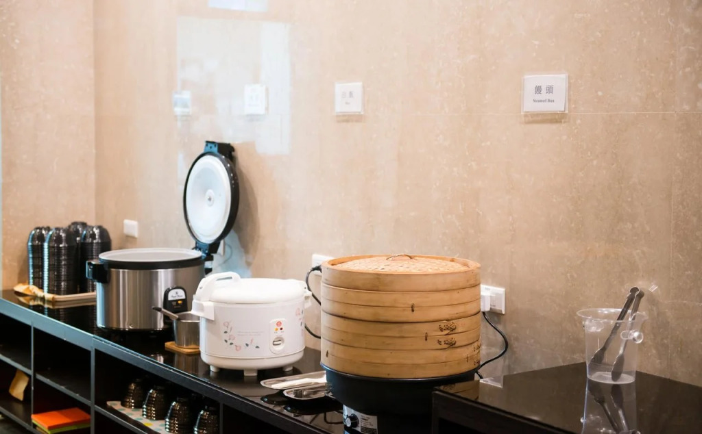 Qin Hai Hotel