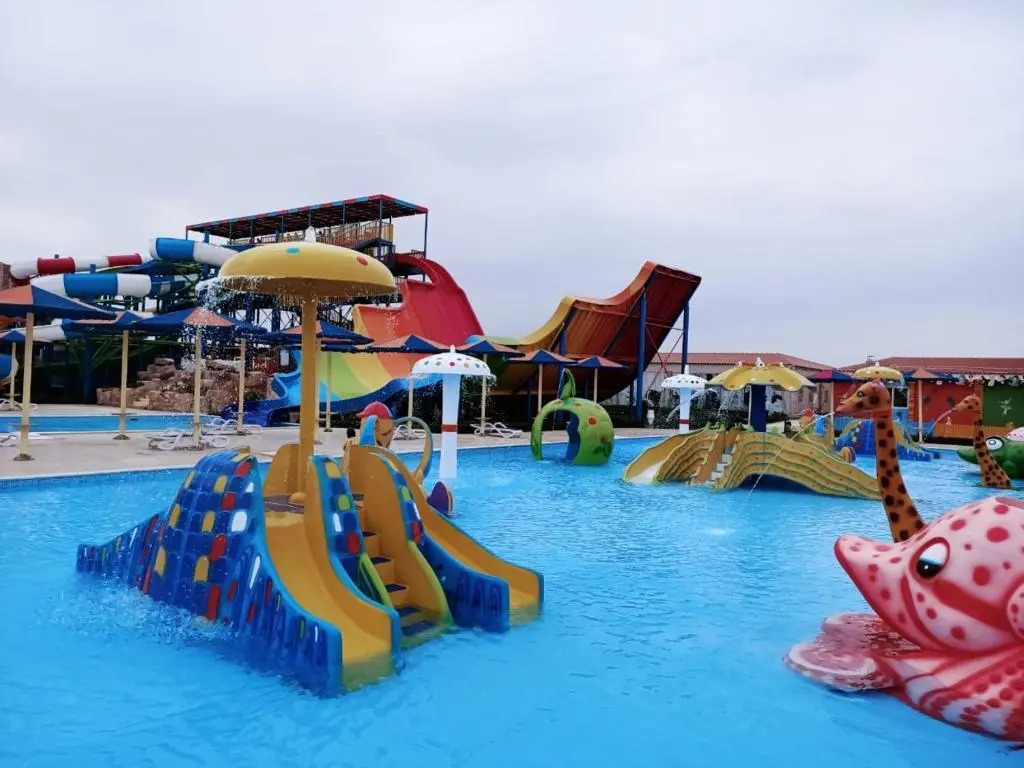 Hawaii Paradise Aqua Park Resort - Families and Couples Only