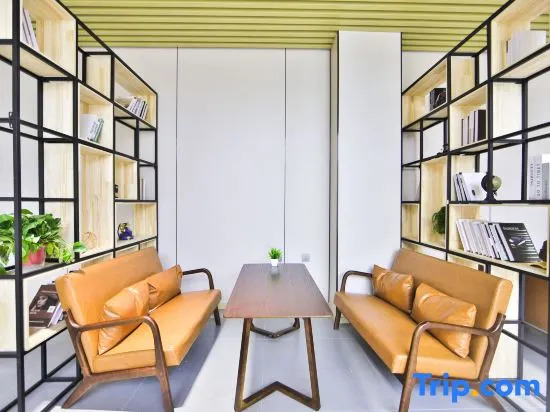 Qingfeng Hotel (Yanji Yanbian University West Market Branch)