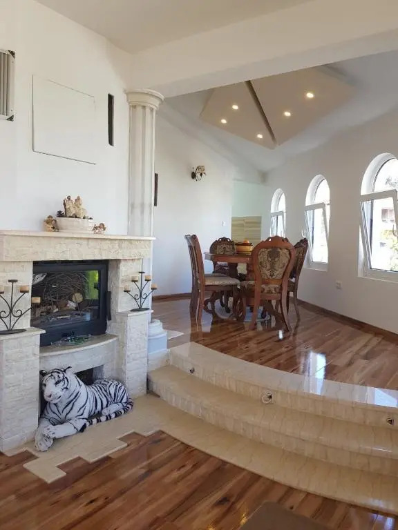 Guest House Lavrovic
