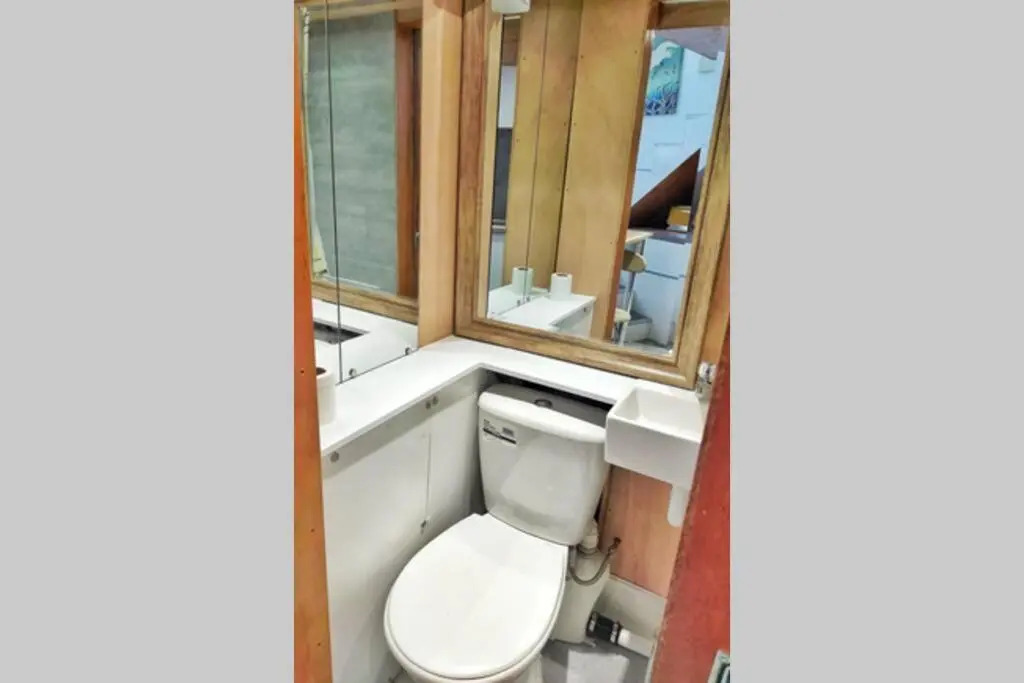 Cute & Cosy Loft-Style Studio close to Beach