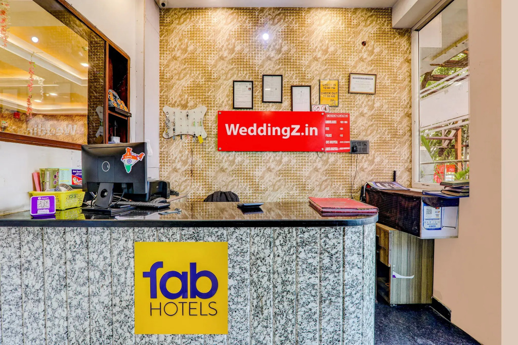 Capital O 70138 Hotel Jayati Oasis Inn