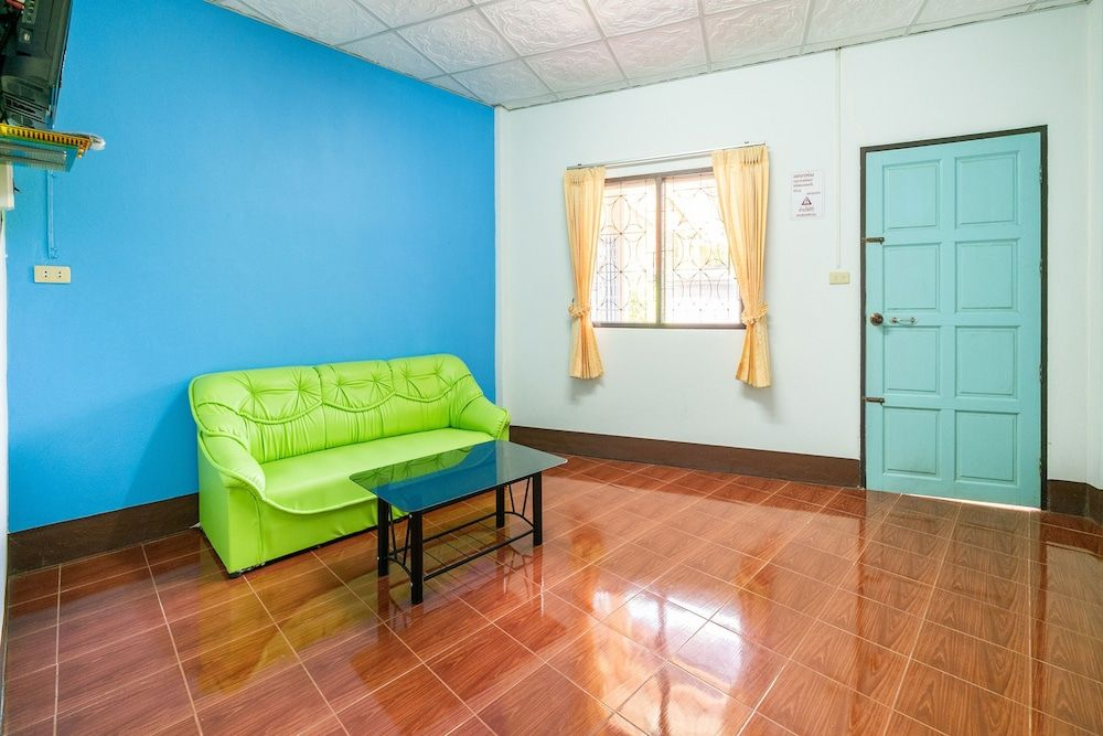 OYO 608 Maleena Home