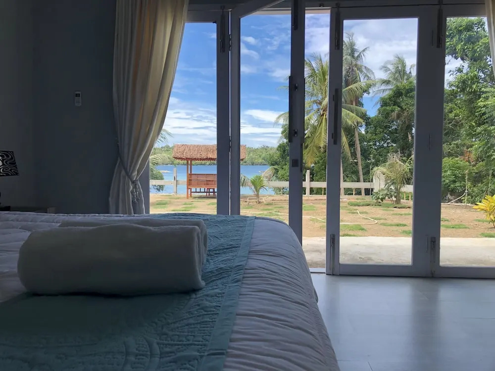 The Hawks Nest Resort