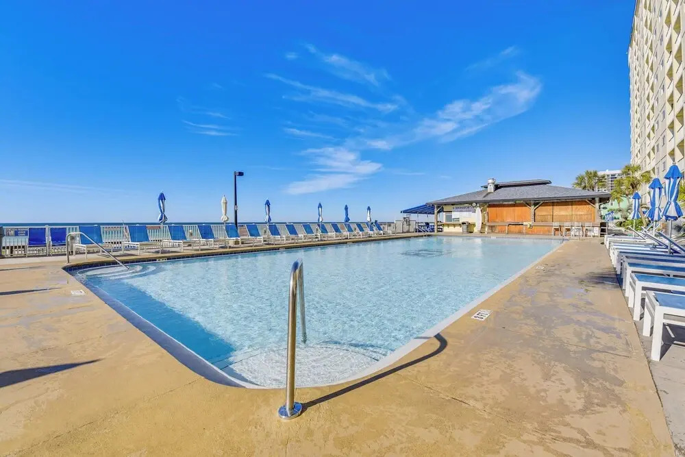 Beach & Pool Access: Regency Towers Condo in Pcb!
