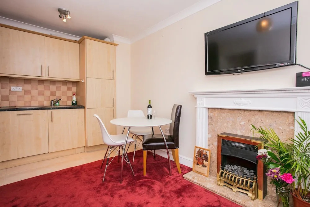 Westminster Studio Near Big Ben