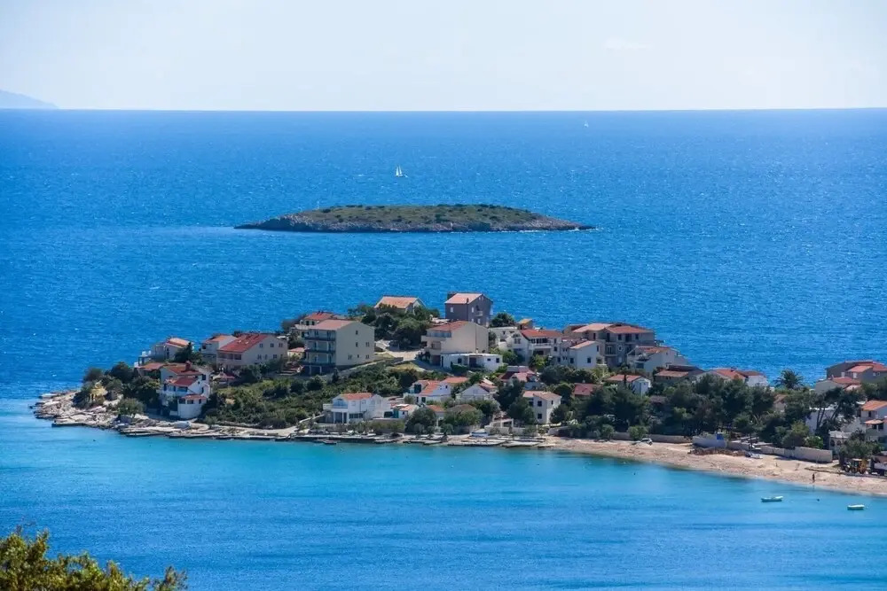 Stipe - 25m From the sea - A1