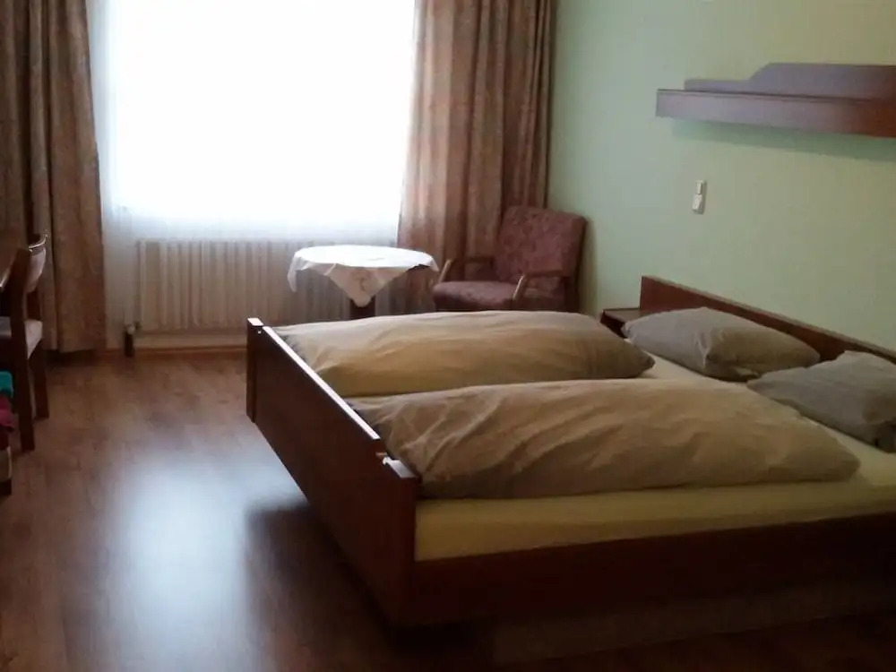 City Hotel Bauer