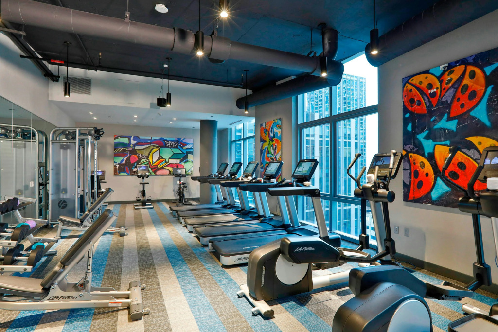 Aloft by Marriott Chicago Mag Mile