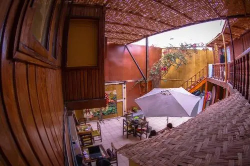 Hostel El Bajo - Marley Coffee