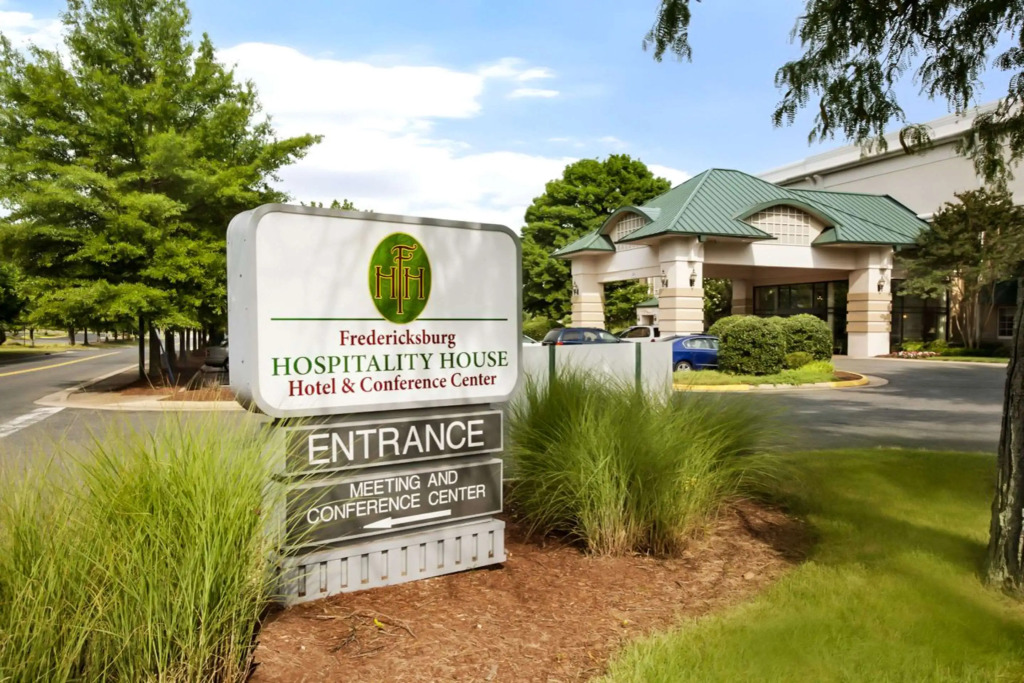 Clarion Hotel & Suites Convention Center Fredericksburg