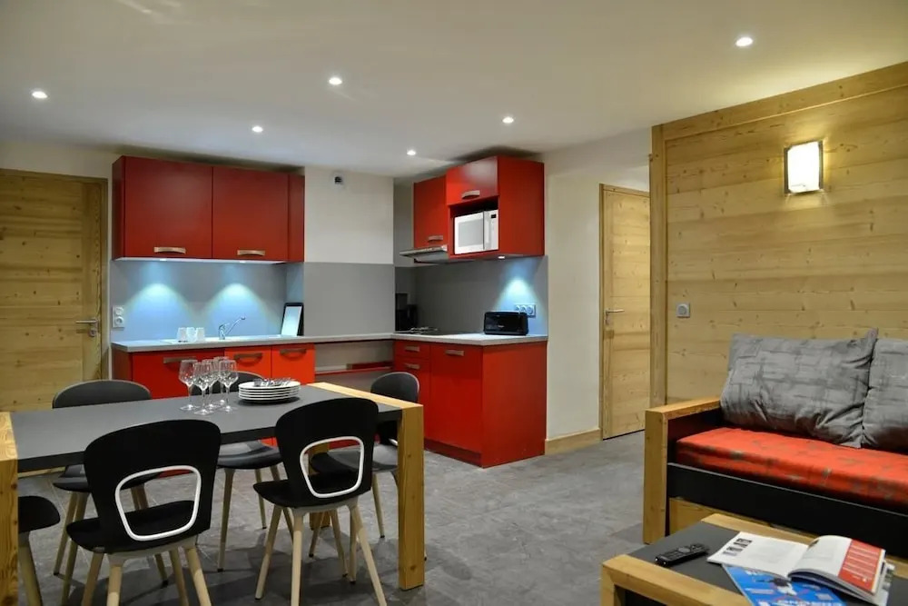 Residence LES Coches 3 Rooms in a Family Resort at the Bottom of the Slopes Bac424