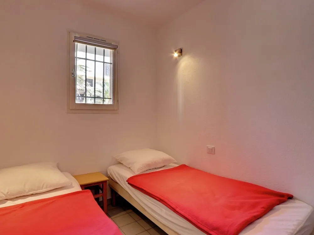 Carefully Furnished Studio at 100 m. From the Beach