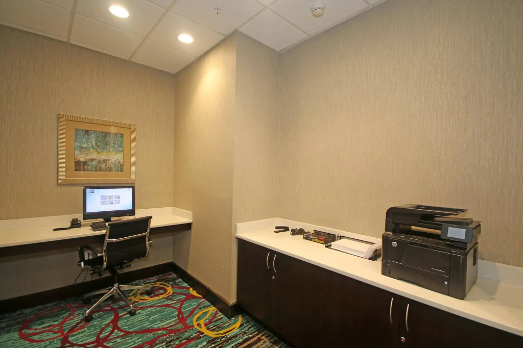 Holiday Inn Express & Suites Charlotte North by IHG