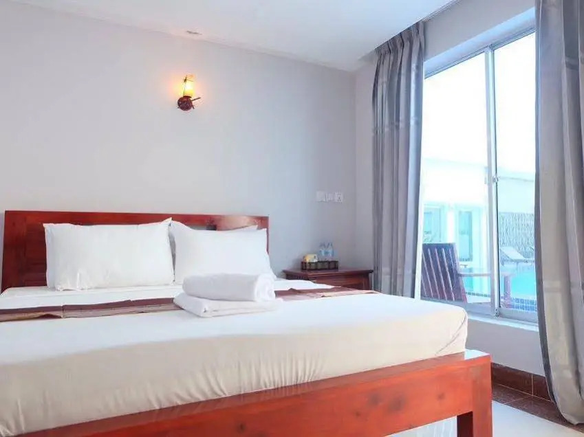 Platinum Hotel