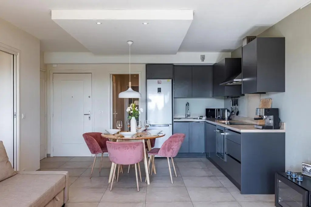 2 BDR Villefranche-sur-Mer Sea View Parking and Swimming Pool