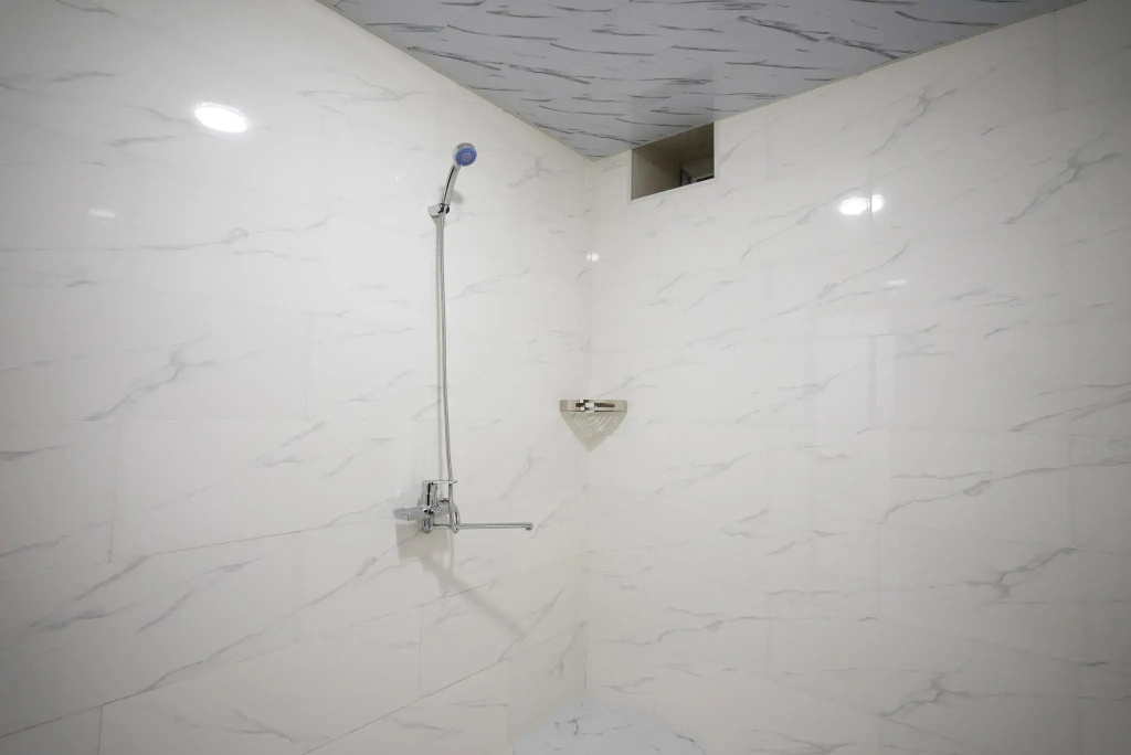 Chehran Hotel