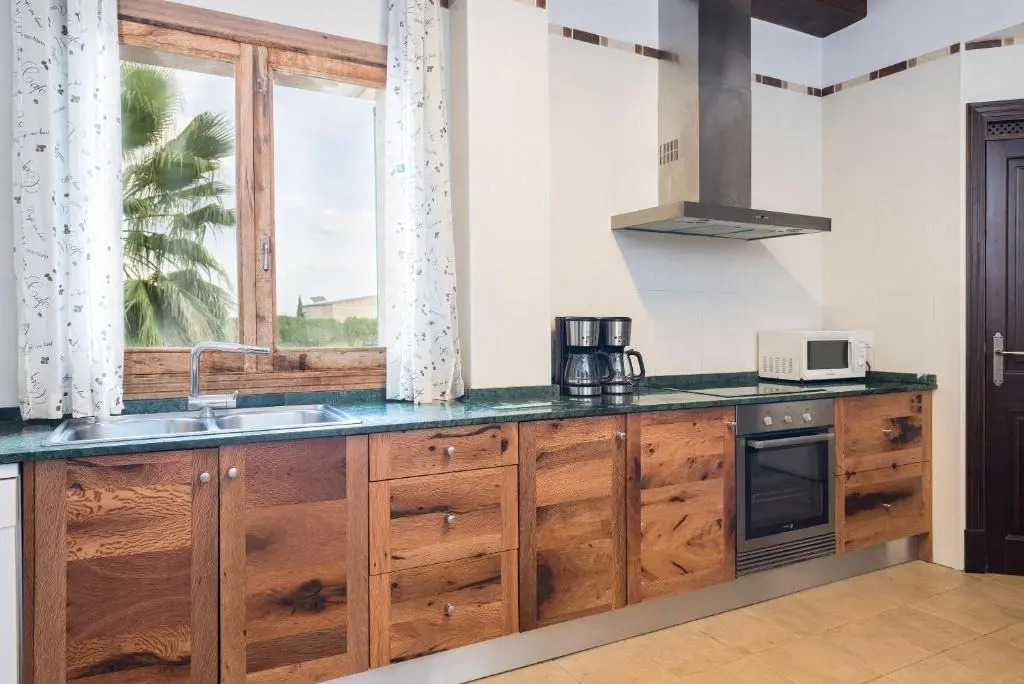 Villa El Palmeral Casa con piscina en Petra