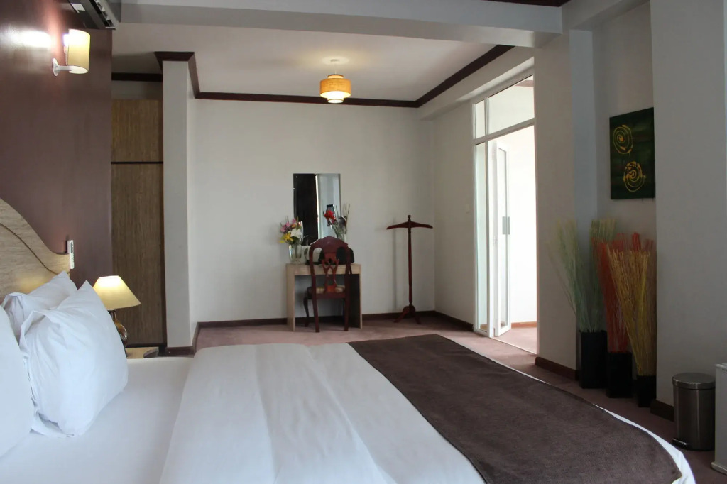 Hotel Emerald