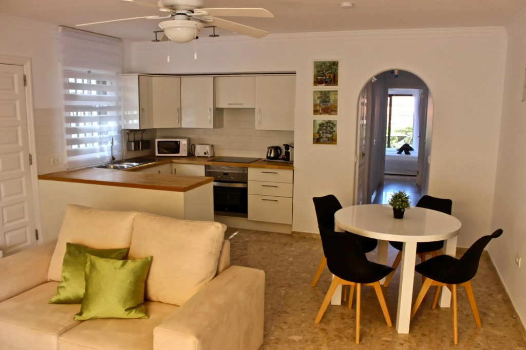 2 BDR,2 BATH Amarilla Golf Apartment