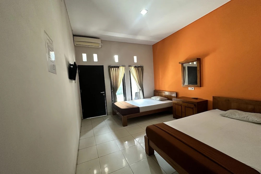 HOTEL WARTA SARI