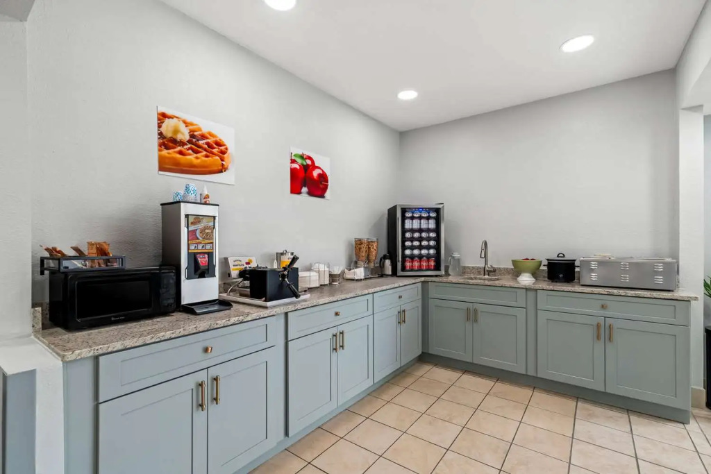 Quality Inn & Suites Biloxi - Ocean Springs
