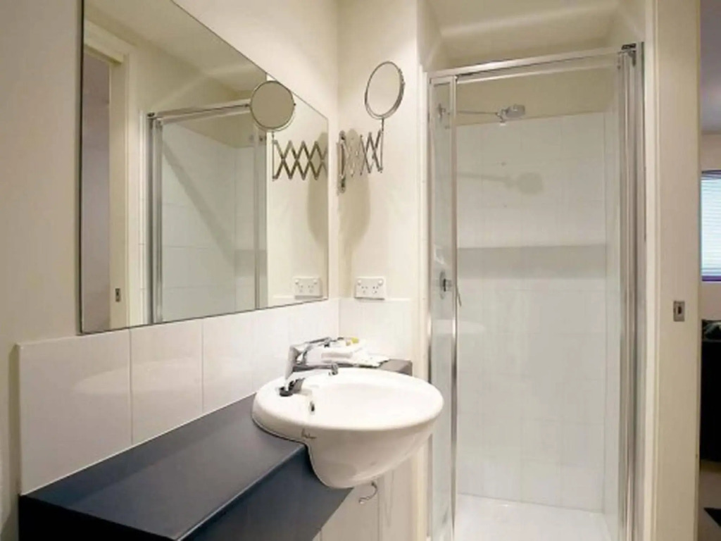Plum Carlton Serviced Apartments