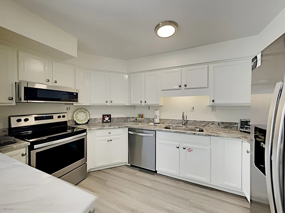 Shoreline Garden Townhomes #31 - Linger Longer