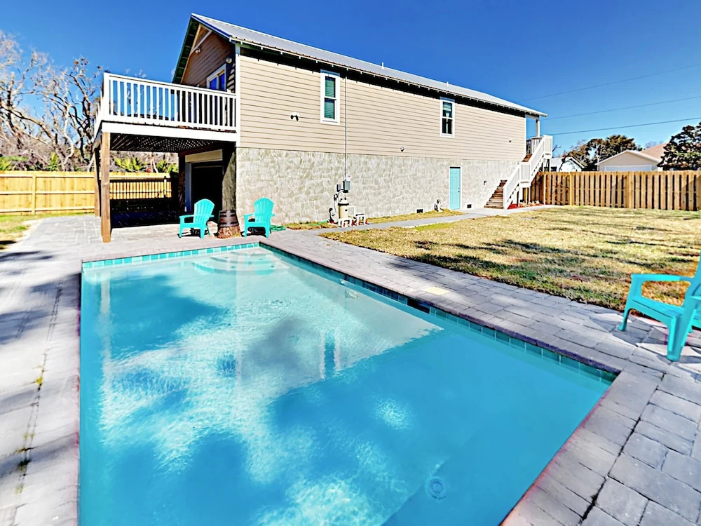 5395 Third - 3 Br Home