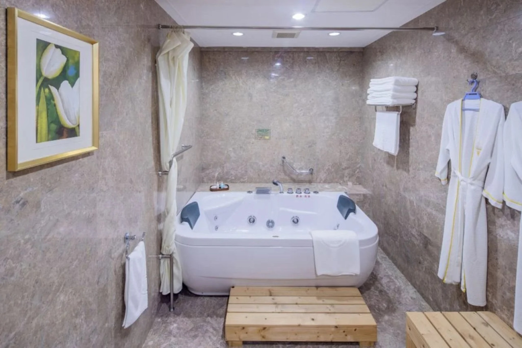 Rong Qiao Hotel