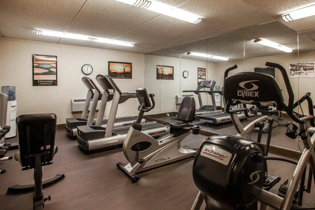 Suburban Studios Arlington Heights Elk Grove
