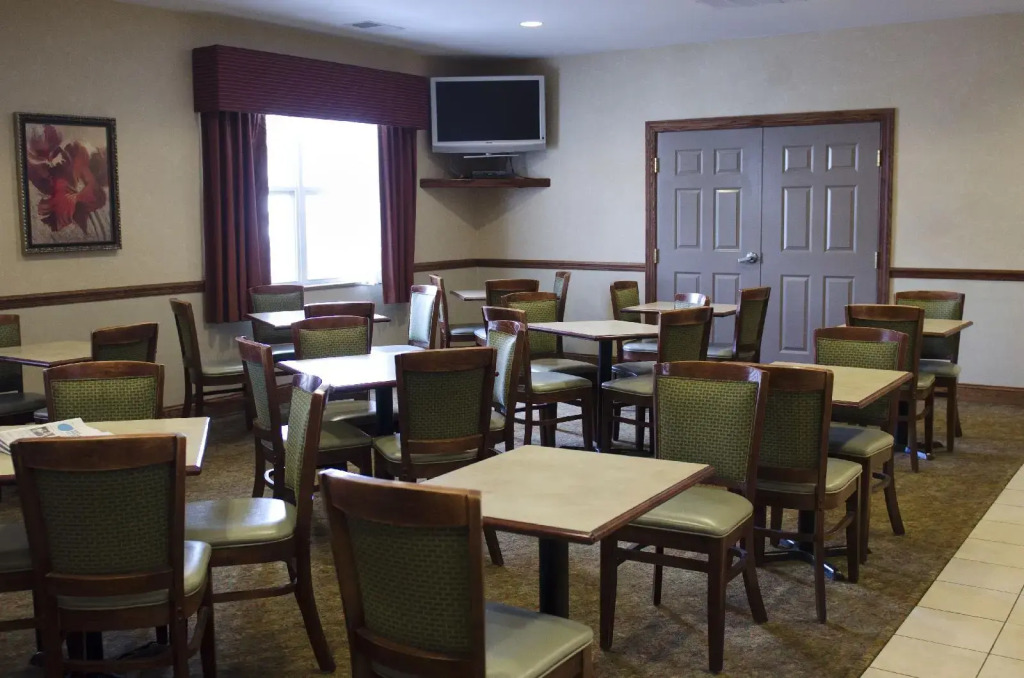 Country Inn & Suites by Radisson, Ithaca, NY