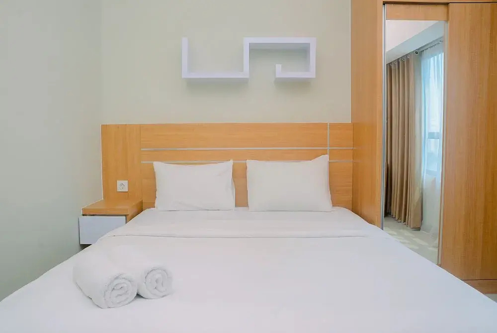 New Furnsihed Studio Room Apartment at Springlake Bekasi By Travelio