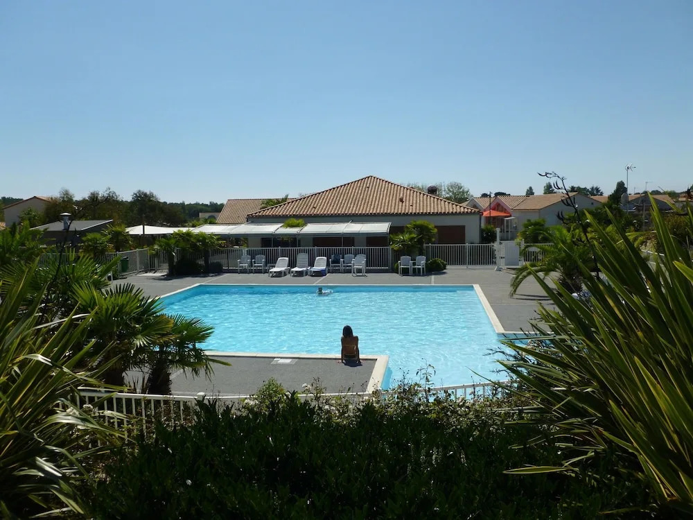 Villa in France With Private Pool & Garden