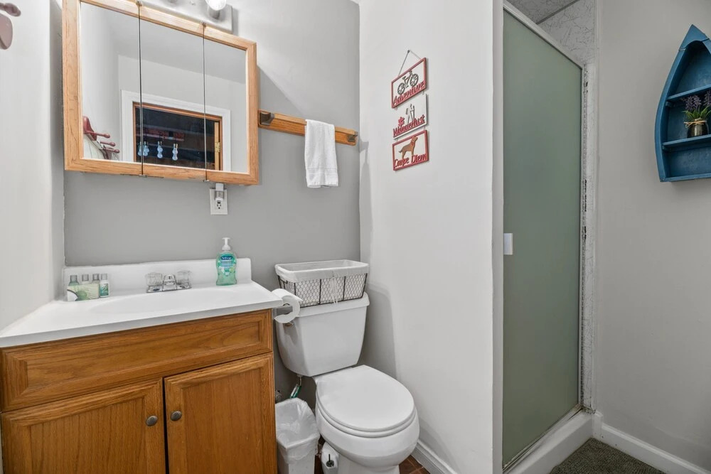Eagle's Crest At Moonridge - A Sense Of Seclusion And Privacy! Mountain Views! Ac! 2 Bedroom Cabin