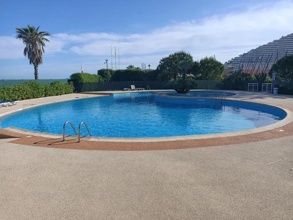 bel Appartement les pieds dans l'eau