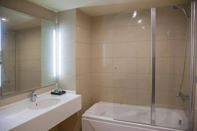 Tehran Grand Hotel 2