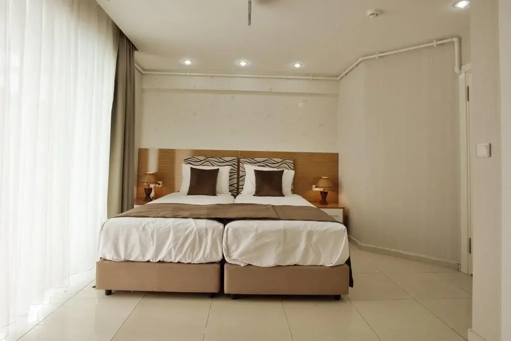 Kinali Hotel