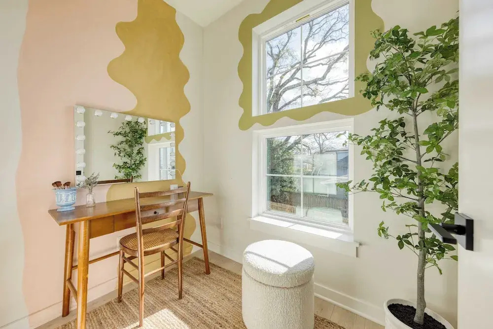 Stunning New Build in East Nash Minutes to Broadway The Stage by Avantstay