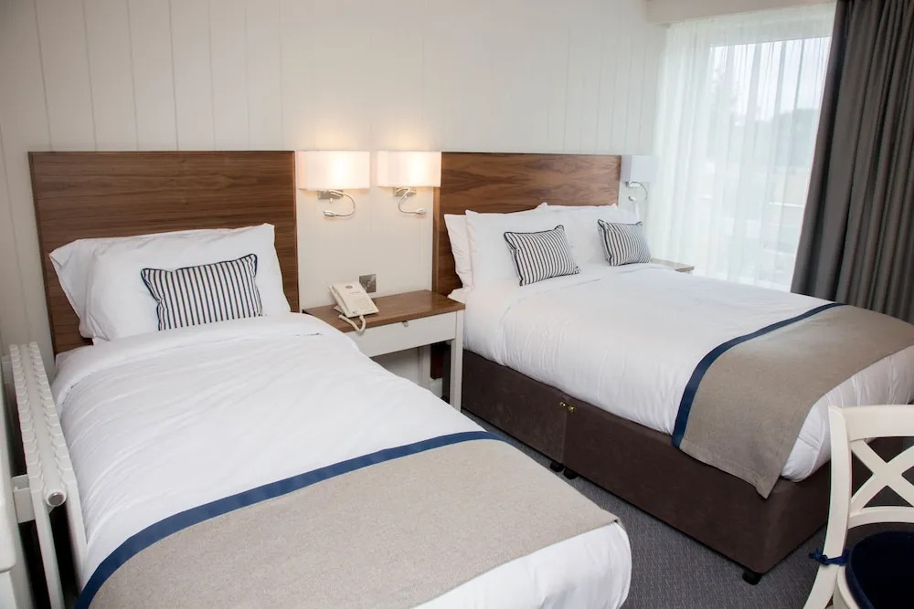 Waterfront Hotel Dungloe