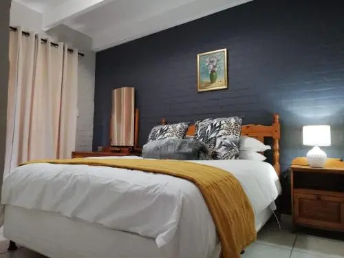 Hermanus 13 on 2nd Guest Rooms