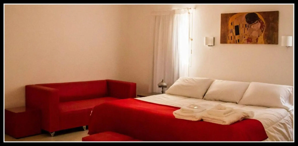 Cottage Hotel