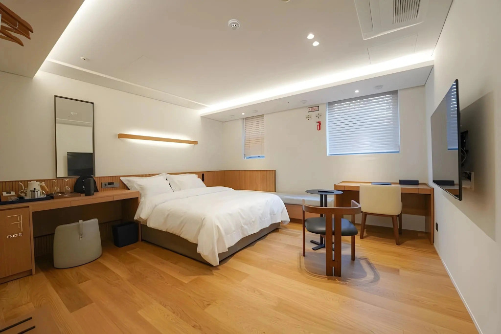 Hotel Ground 27