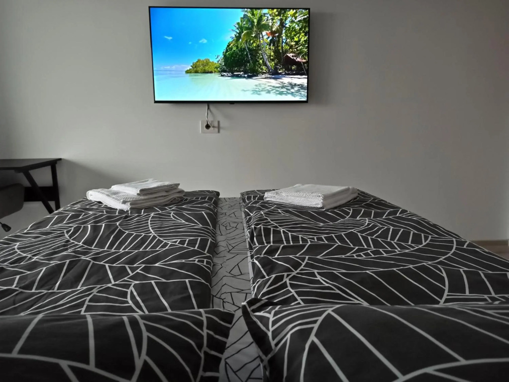 Apart Summer Haven - private parking lot & terrace, selfcheck-in&out, Mall