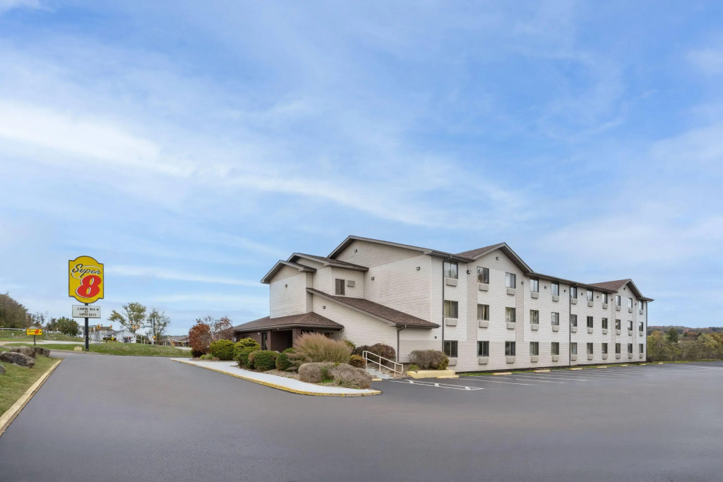 Super 8 by Wyndham New Stanton