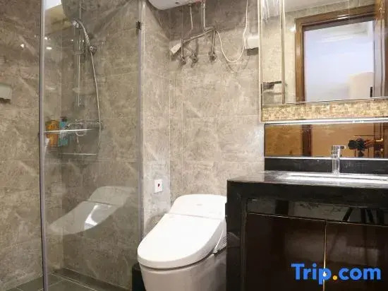 Liangting Boutique Holiday B&B (Houhai Duty-Free City Store)