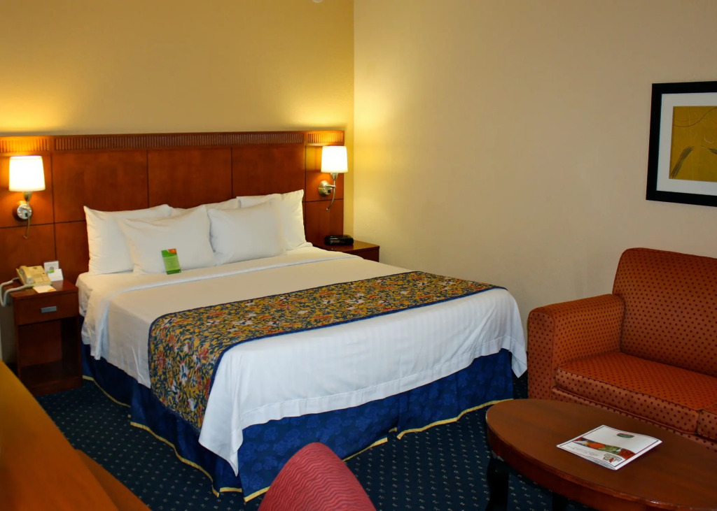 Courtyard Miami Airport West Doral