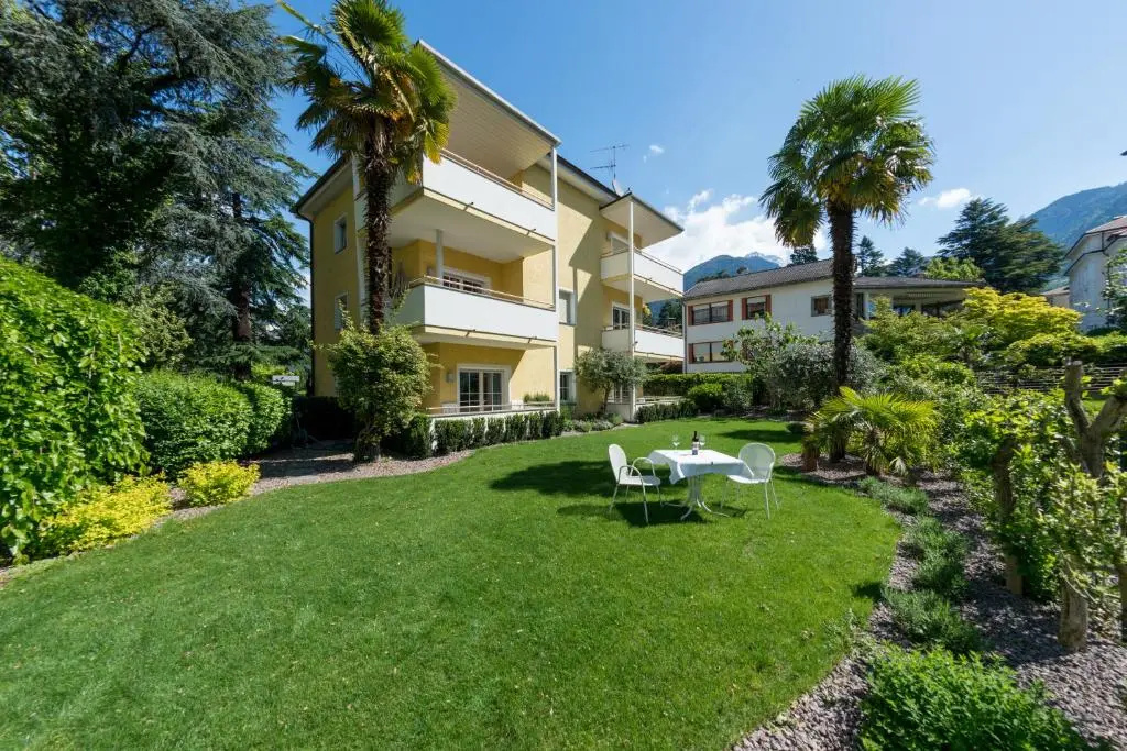 Apartments Villa Majense