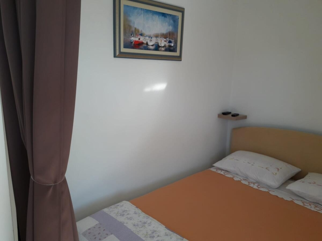 Holiday house Nadi - cosy & quiet: Milna (Brac), Island Brac